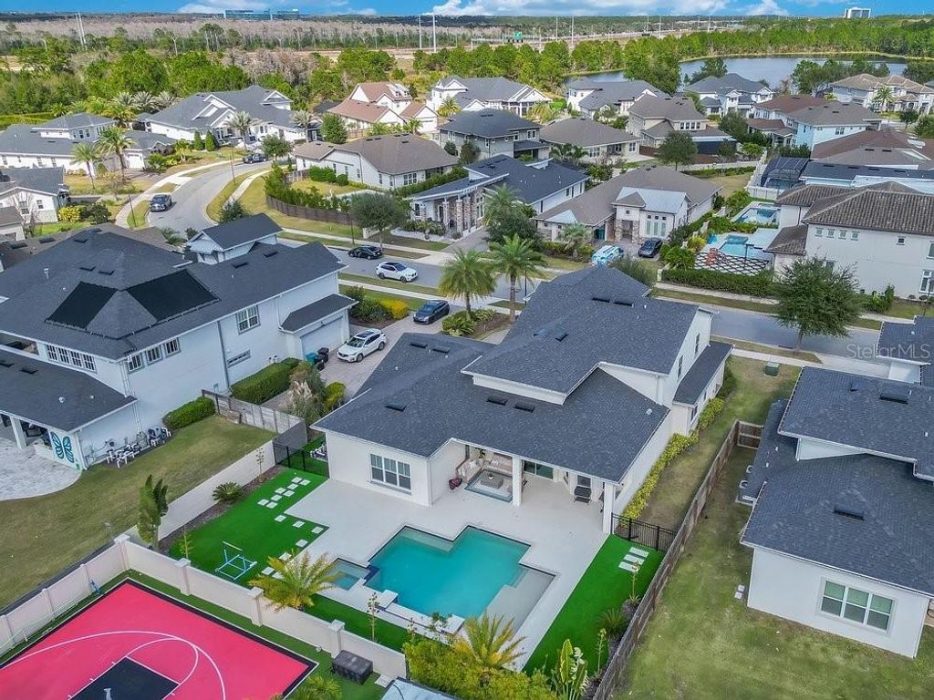 Image 62 of property listing at 8670 HATA STREET, Orlando, FL 32827