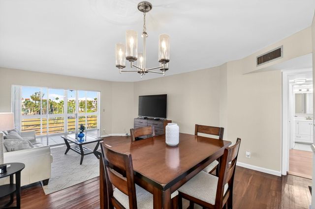 3661 Via Poinciana 410, Lake Worth, FL 33467