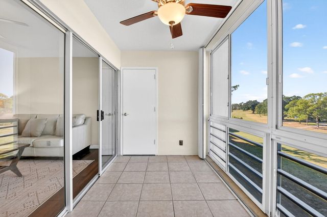 3661 Via Poinciana 410, Lake Worth, FL 33467