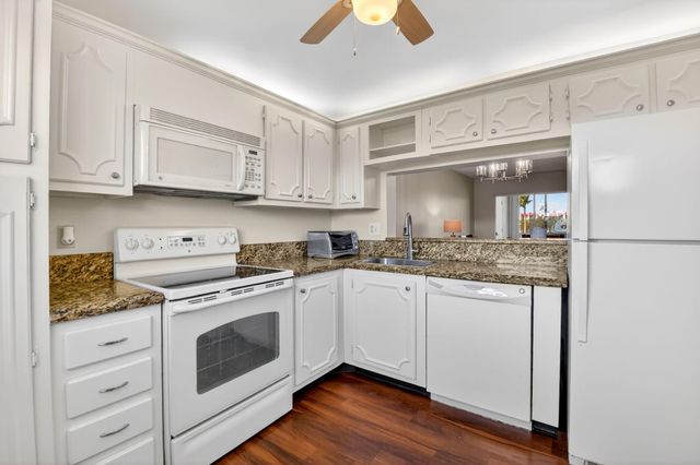 3661 Via Poinciana 410, Lake Worth, FL 33467