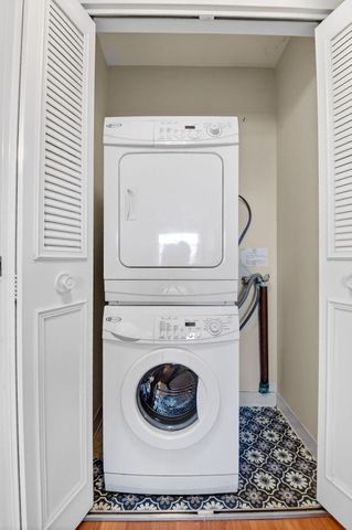 3661 Via Poinciana 410, Lake Worth, FL 33467