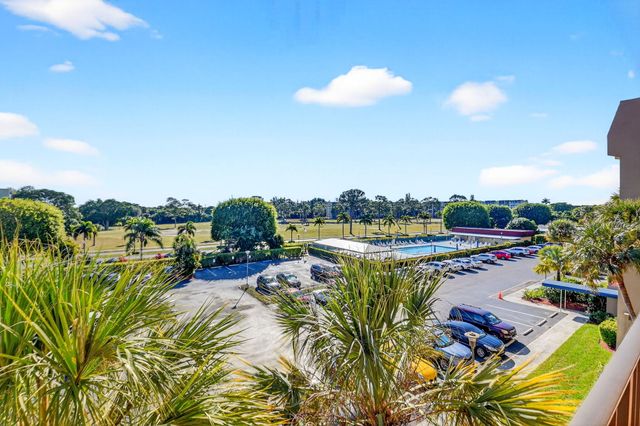 3661 Via Poinciana 410, Lake Worth, FL 33467