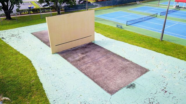 3661 Via Poinciana 410, Lake Worth, FL 33467