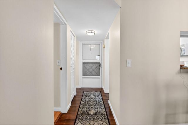 3661 Via Poinciana 410, Lake Worth, FL 33467