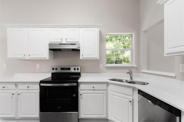 4851 Daintree Court, Flowery Branch, GA 30542