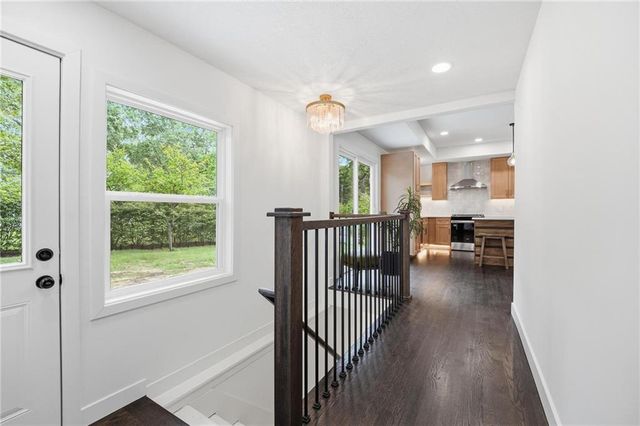 5600 W 101 Terrace, Overland Park, KS 66207