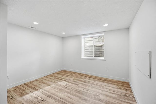 5600 W 101 Terrace, Overland Park, KS 66207