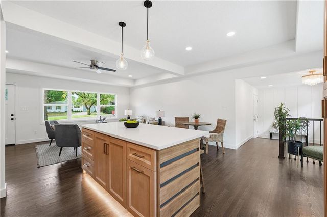 5600 W 101 Terrace, Overland Park, KS 66207