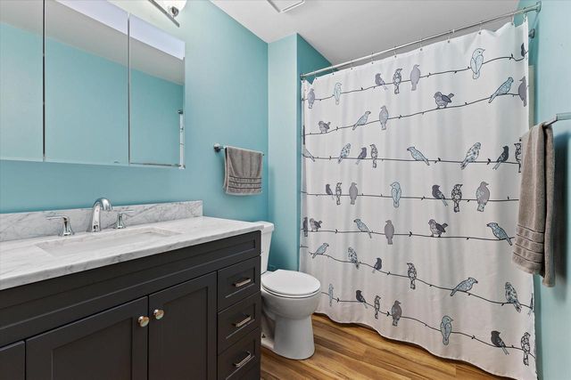 8169 S Wilding DRIVE, Oak Creek, WI 53154