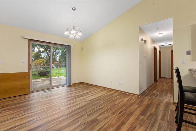 8169 S Wilding DRIVE, Oak Creek, WI 53154