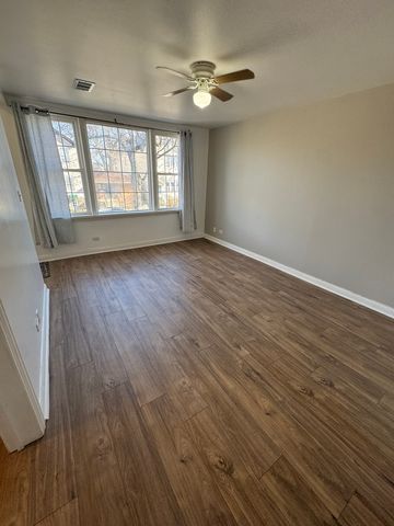 617 W 43rd Place 2, Chicago, IL 60609