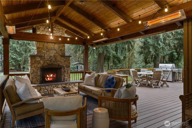 21319 NE 101st Court, Redmond, WA 98053