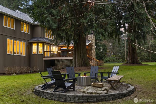 21319 NE 101st Court, Redmond, WA 98053