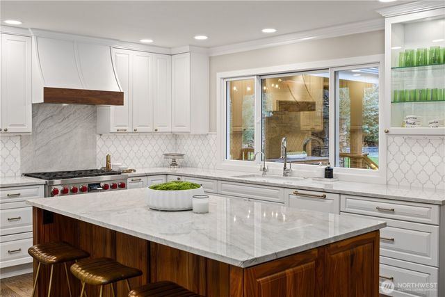 21319 NE 101st Court, Redmond, WA 98053