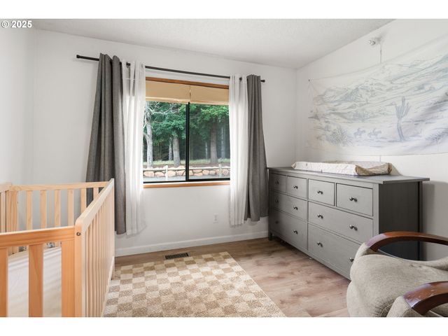 6020 Valley View Rd Ne, Silverton, OR 97381