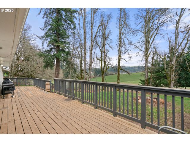 6020 Valley View Rd Ne, Silverton, OR 97381