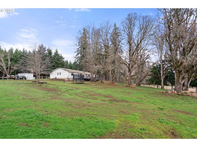 6020 Valley View Rd Ne, Silverton, OR 97381