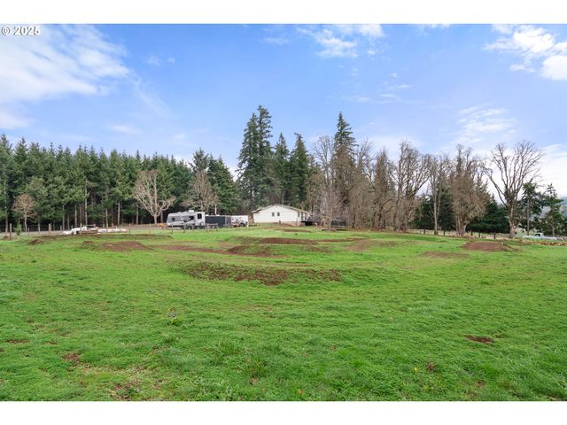 6020 Valley View Rd Ne, Silverton, OR 97381