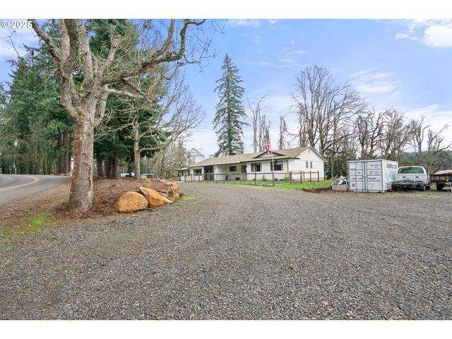 6020 Valley View Rd Ne, Silverton, OR 97381