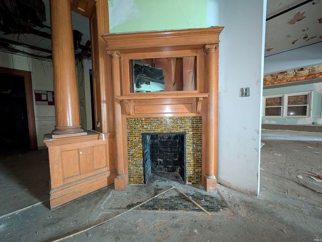 2440 Bowser Avenue, Fort Wayne, IN 46803