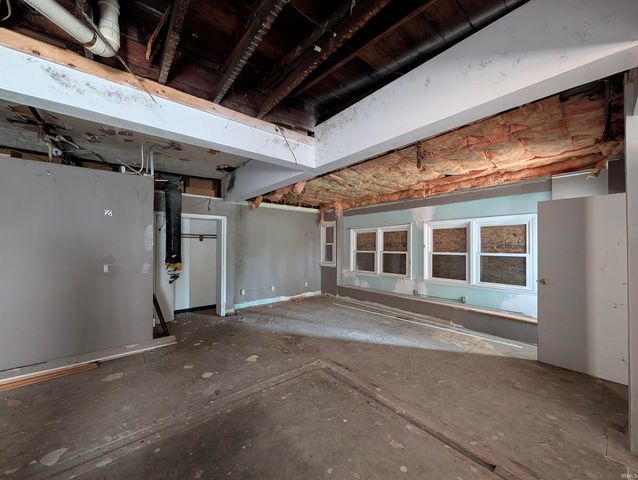 2440 Bowser Avenue, Fort Wayne, IN 46803