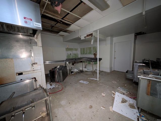 2440 Bowser Avenue, Fort Wayne, IN 46803