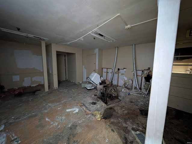 2440 Bowser Avenue, Fort Wayne, IN 46803