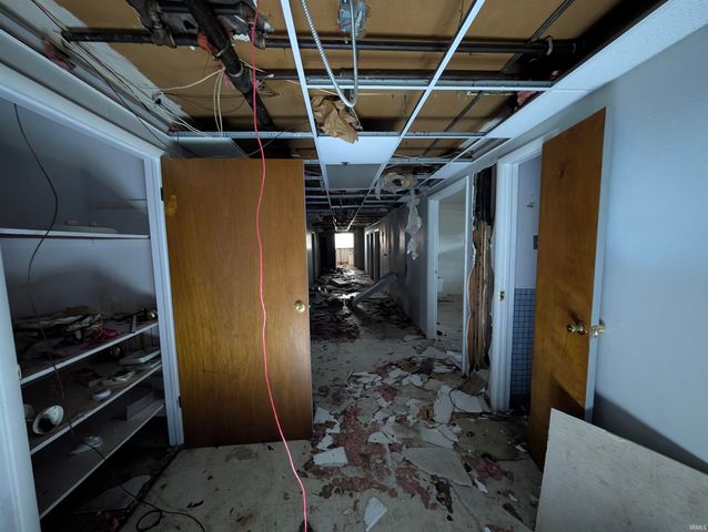 2440 Bowser Avenue, Fort Wayne, IN 46803