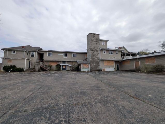 2440 Bowser Avenue, Fort Wayne, IN 46803