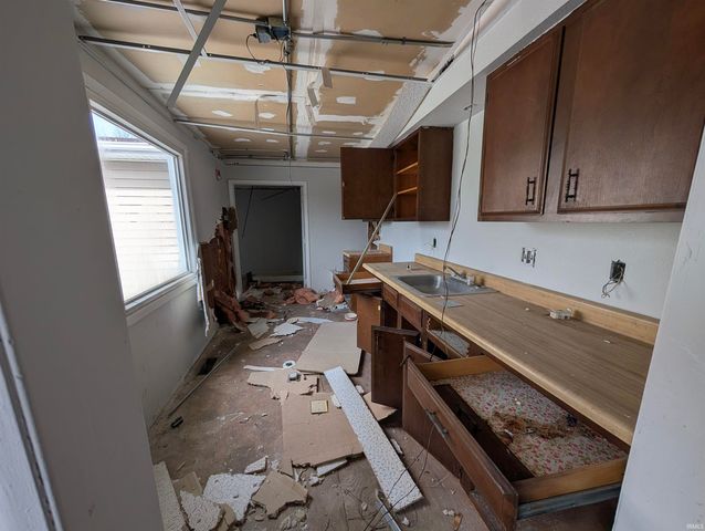 2440 Bowser Avenue, Fort Wayne, IN 46803