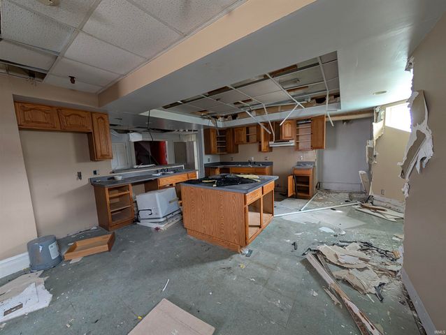 2440 Bowser Avenue, Fort Wayne, IN 46803