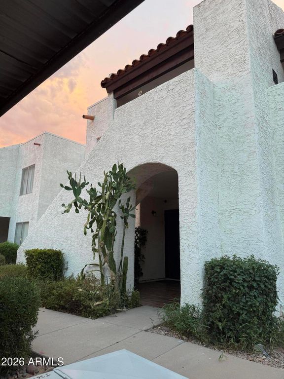 4730 W NORTHERN Avenue 1117, Glendale, AZ 85301 — photo 2