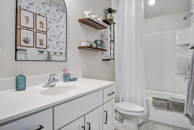 522 Spring Hollow Drive, Charleston, SC 29492