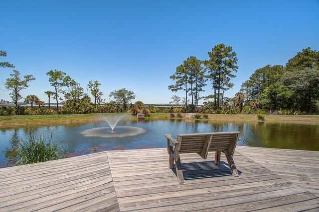 522 Spring Hollow Drive, Charleston, SC 29492