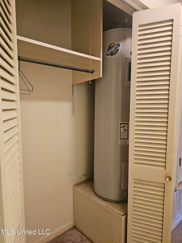 294 Mikell Street, Jackson, MS 39212