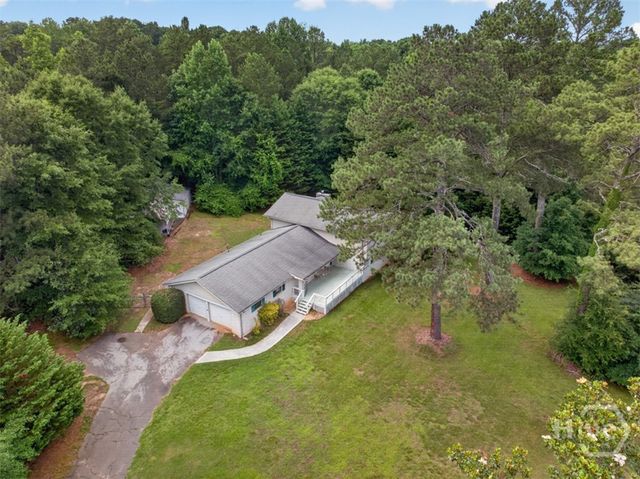 1981 Lee Peters Rd, Loganville, GA 30052