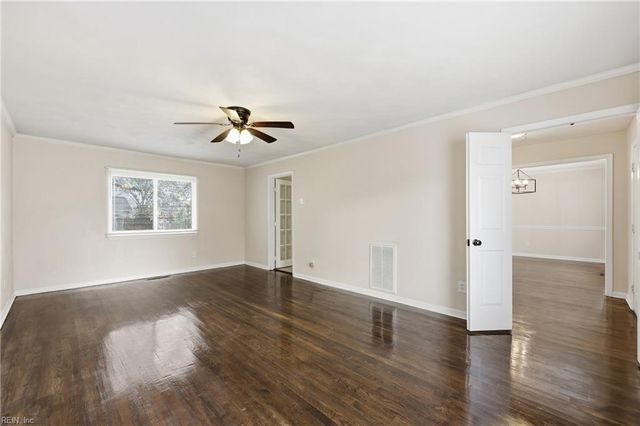 2932 Sunrise AVE, Chesapeake, VA 23324