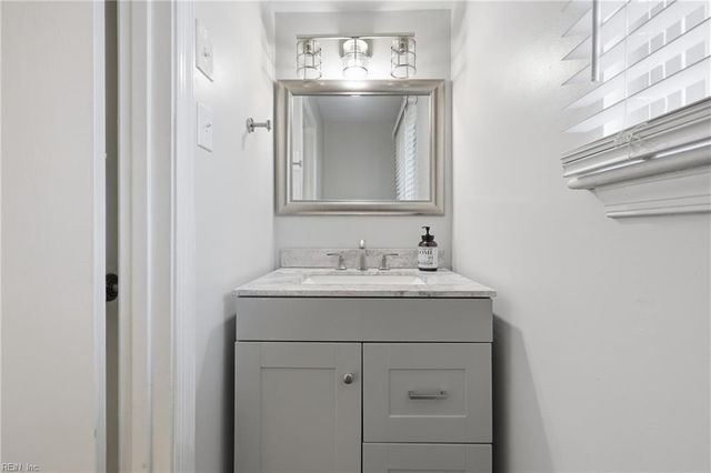 2932 Sunrise AVE, Chesapeake, VA 23324