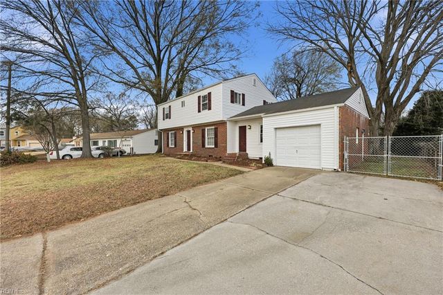 2932 Sunrise AVE, Chesapeake, VA 23324