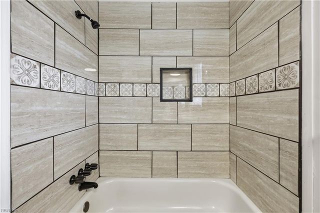 2932 Sunrise AVE, Chesapeake, VA 23324