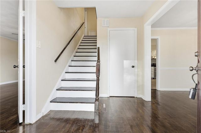 2932 Sunrise AVE, Chesapeake, VA 23324