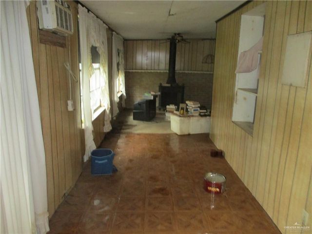 916 S 6th Avenue, Edinburg, TX 78539