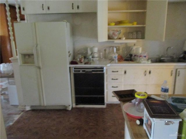 916 S 6th Avenue, Edinburg, TX 78539