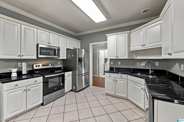 845 MEADOW RIDGE LANE, Birmingham, AL 35242