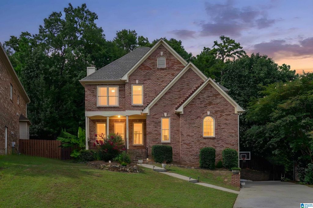 845 MEADOW RIDGE LANE, Birmingham, AL 35242