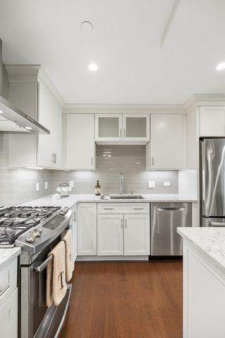 201 Elliott St 510, Beverly, MA 01915