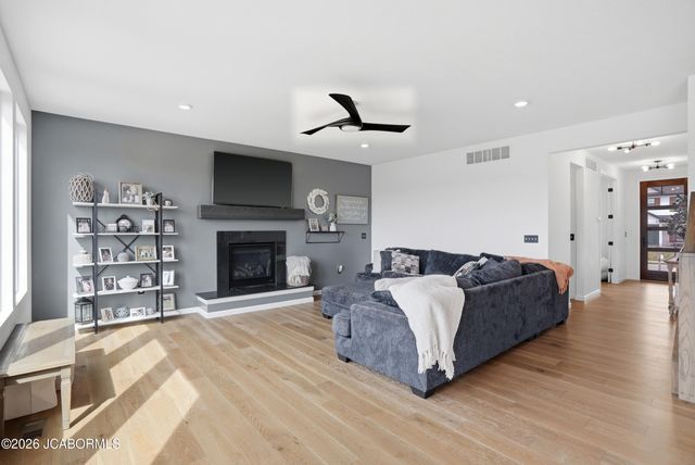 5860 KINGFISHER DRIVE, Ashland, MO 65010