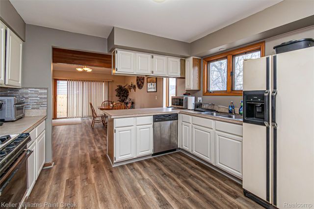 39671 Arbor Street, Harrison Charter Township, MI 48045