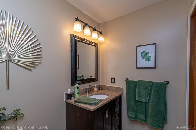 39671 Arbor Street, Harrison Charter Township, MI 48045