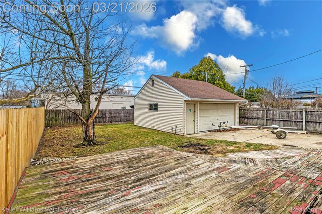 39671 Arbor Street, Harrison Charter Township, MI 48045